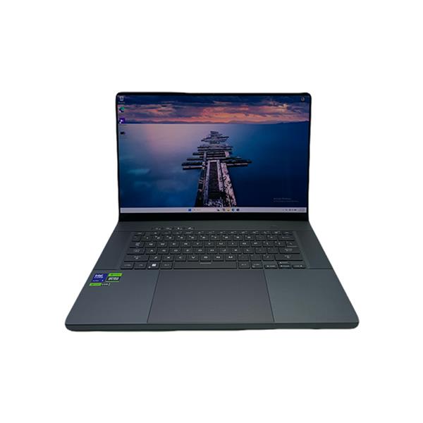 ROG ZEPHYRUS ULTRA9 185H (1) Frame.jpg